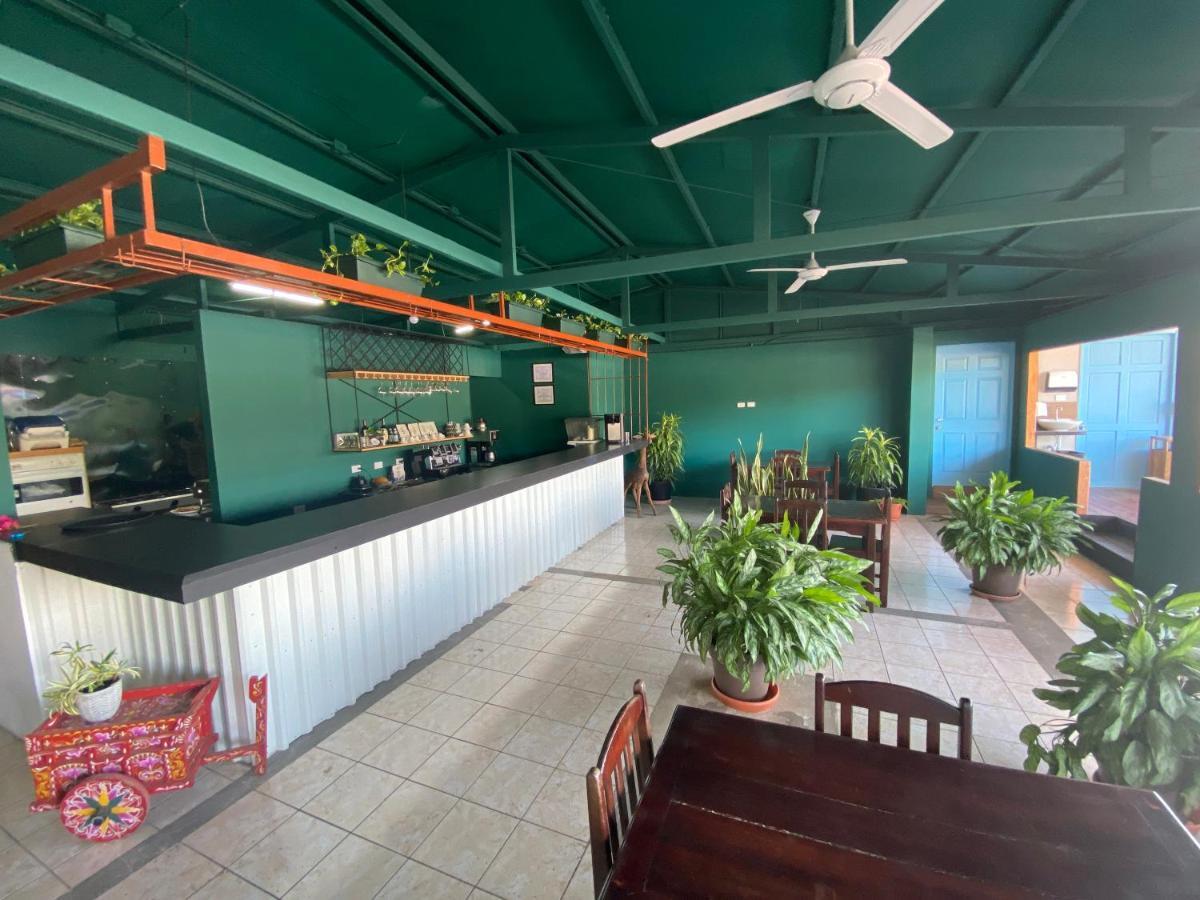 La Hacienda Rooms & Food Jaco Ngoại thất bức ảnh