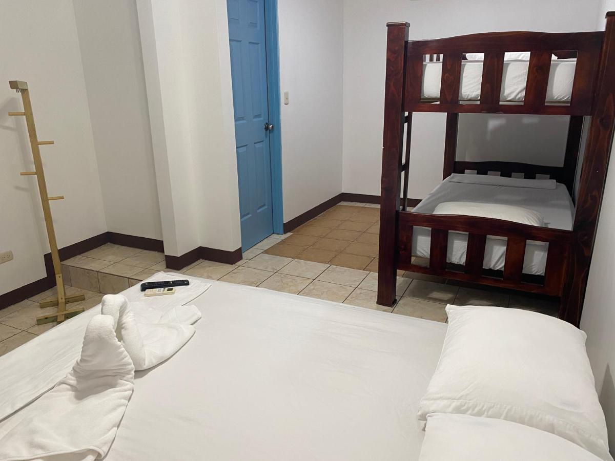 La Hacienda Rooms & Food Jaco Ngoại thất bức ảnh