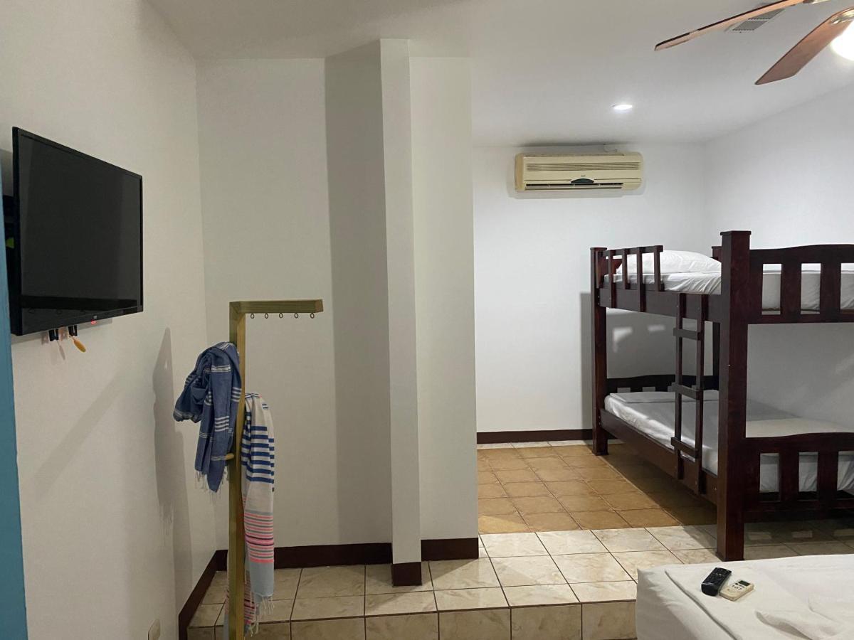 La Hacienda Rooms & Food Jaco Ngoại thất bức ảnh